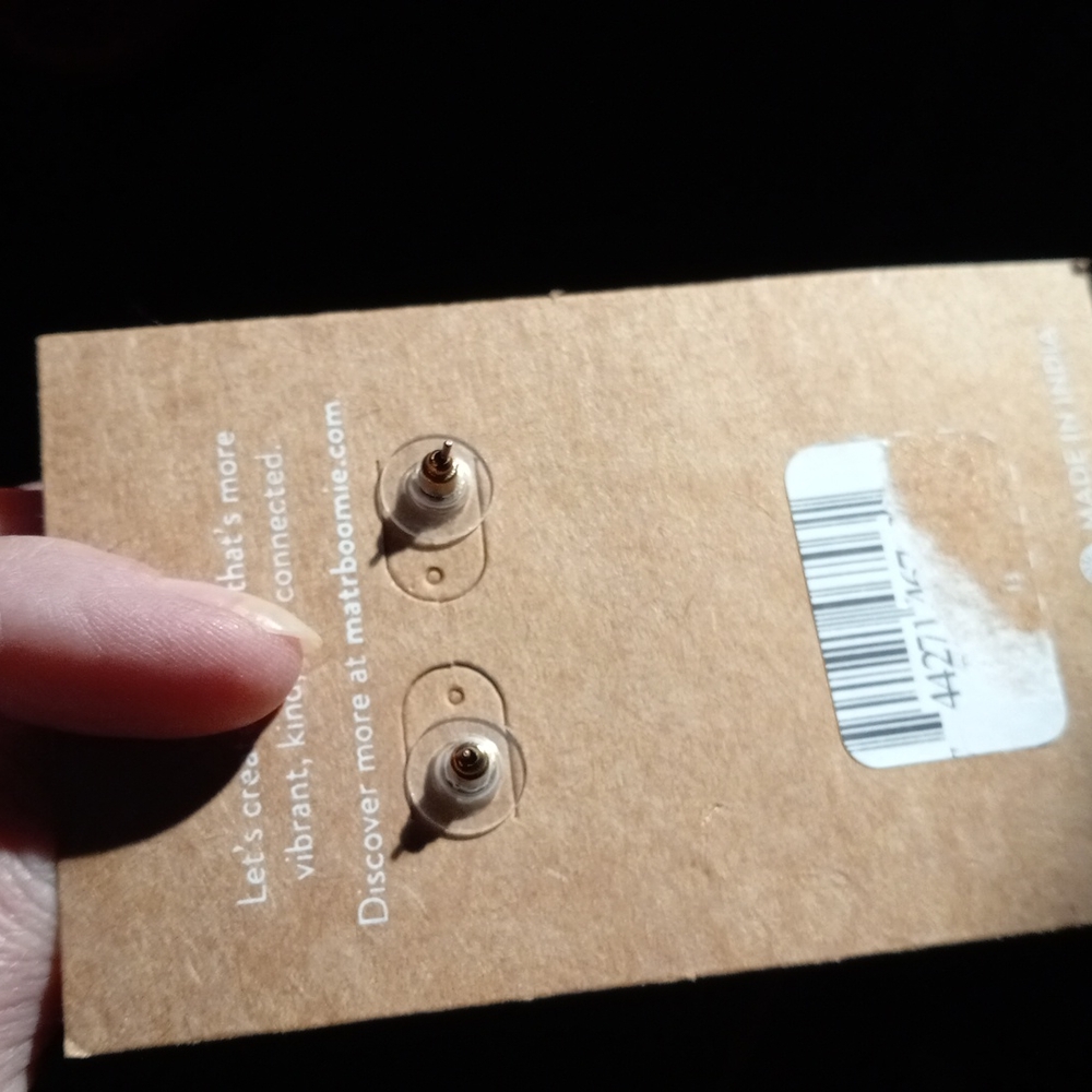 Beautiful earrings - Picture 2 of 2